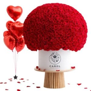 red roses hat box